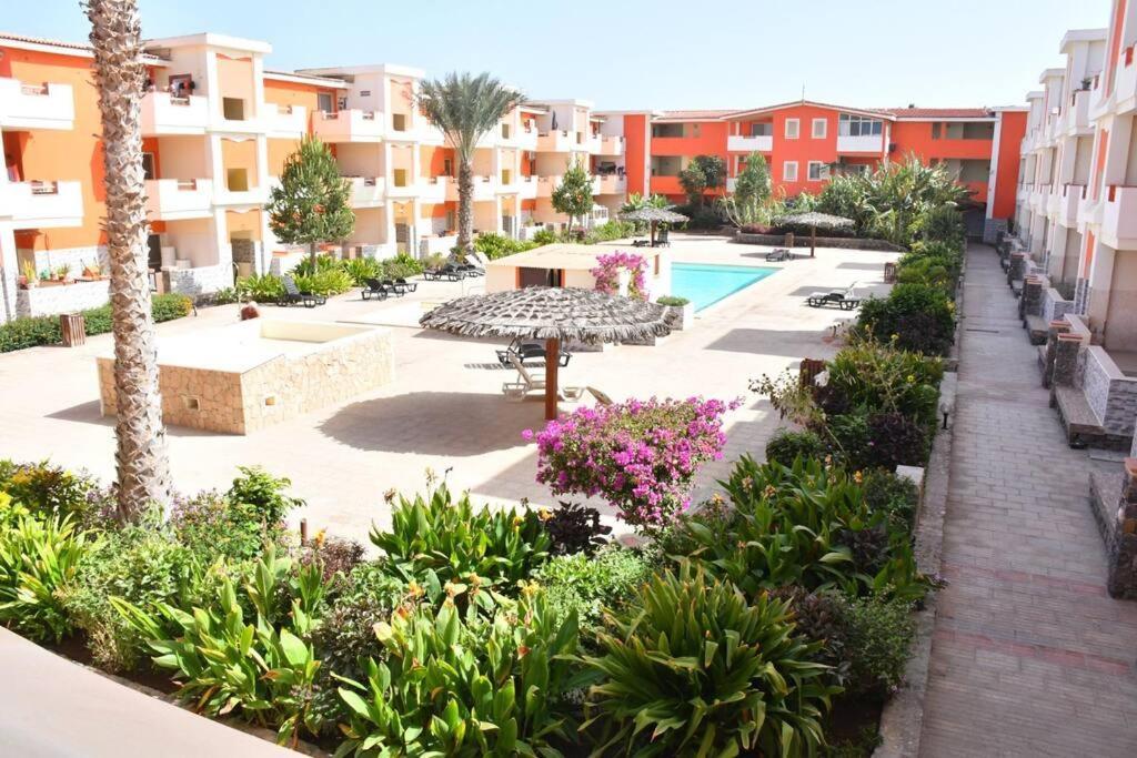 Ferienwohnung Kyaala Djadsal Moradias Pool&Sea Santa Maria Exterior foto